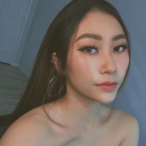 Meet your Posher, Kha